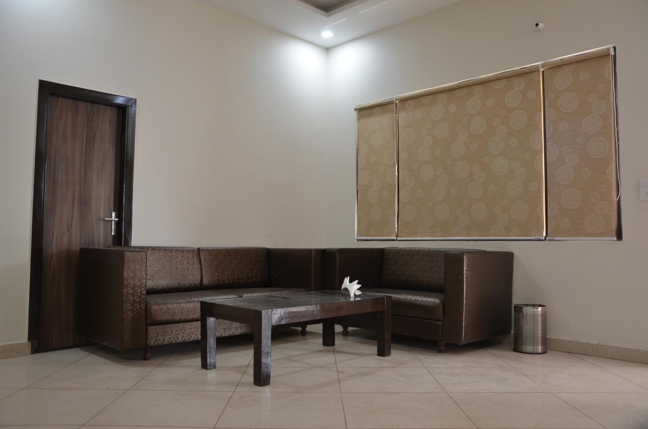 Heaven Blu Hotel & Resort Amritsar Exterior photo
